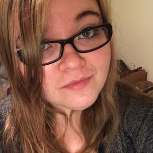 Meet your Posher, Zoe